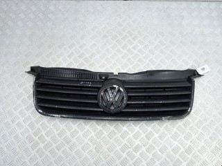 Решетка радиатора, ориг. номер 3B0853651L, Volkswagen Passat 2000-2005