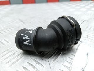 Фланец (тройник) системы охлаждения, ориг. номер 1J0121619, 1J0122291, Volkswagen Passat 2000-2005