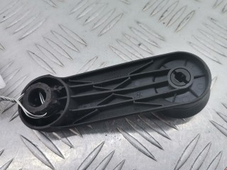 Ручка стеклоподъемника, ориг. номер 90247150, 24418241, Opel Astra 1998-2009