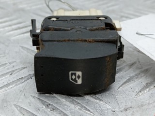 Кнопка стеклоподъемника, ориг. номер 2648802, 8200060046, Renault Laguna 1998-2001