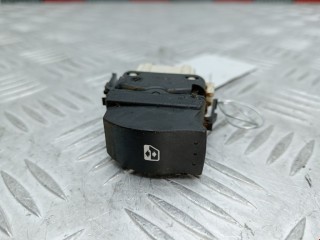 Кнопка стеклоподъемника, ориг. номер 2648802, 8200060046, Renault Laguna 1998-2001