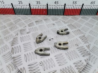 Скоба (кронштейн) крепления форсунки, ориг. номер 8200711592, Renault Scenic 2006-2009