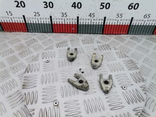 Скоба (кронштейн) крепления форсунки, ориг. номер 8200711592, Renault Scenic 2006-2009