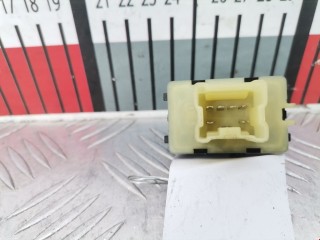 Кнопка стеклоподъемника, ориг. номер 254218614R, Renault Captur 2012-2017