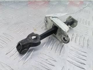 Ограничитель открывания двери задней, ориг. номер 824301U60A, Nissan Note 2005-2008