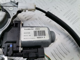 Стеклоподъемник передний правый, ориг. номер 807009U100, 400924D, Nissan Note 2005-2008