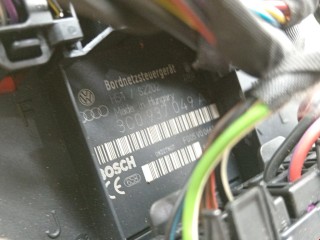 Блок предохранителей, ориг. номер 3C0937049AJ, F005V00661, Volkswagen Passat 2005-2010