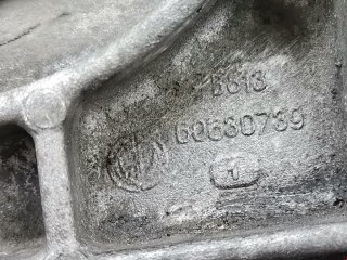 Кронштейн компрессора кондиционера, ориг. номер 60630739, Alfa Romeo 147 2000-2004