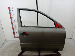 Дверь передняя правая, ориг. номер 1U4831056, Skoda Octavia 1996-2000