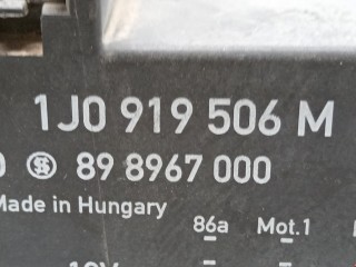 Блок реле, ориг. номер 1J0919506M, 898967000, Skoda Fabia 1999-2004