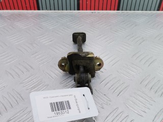 Ограничитель открывания двери задней, ориг. номер 82430BM710, Nissan Almera 1998-2000