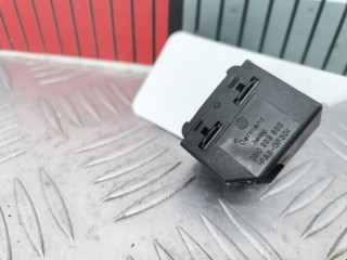 Кнопка стеклоподъемника, ориг. номер 3B0959855, Volkswagen Passat 1988-1997