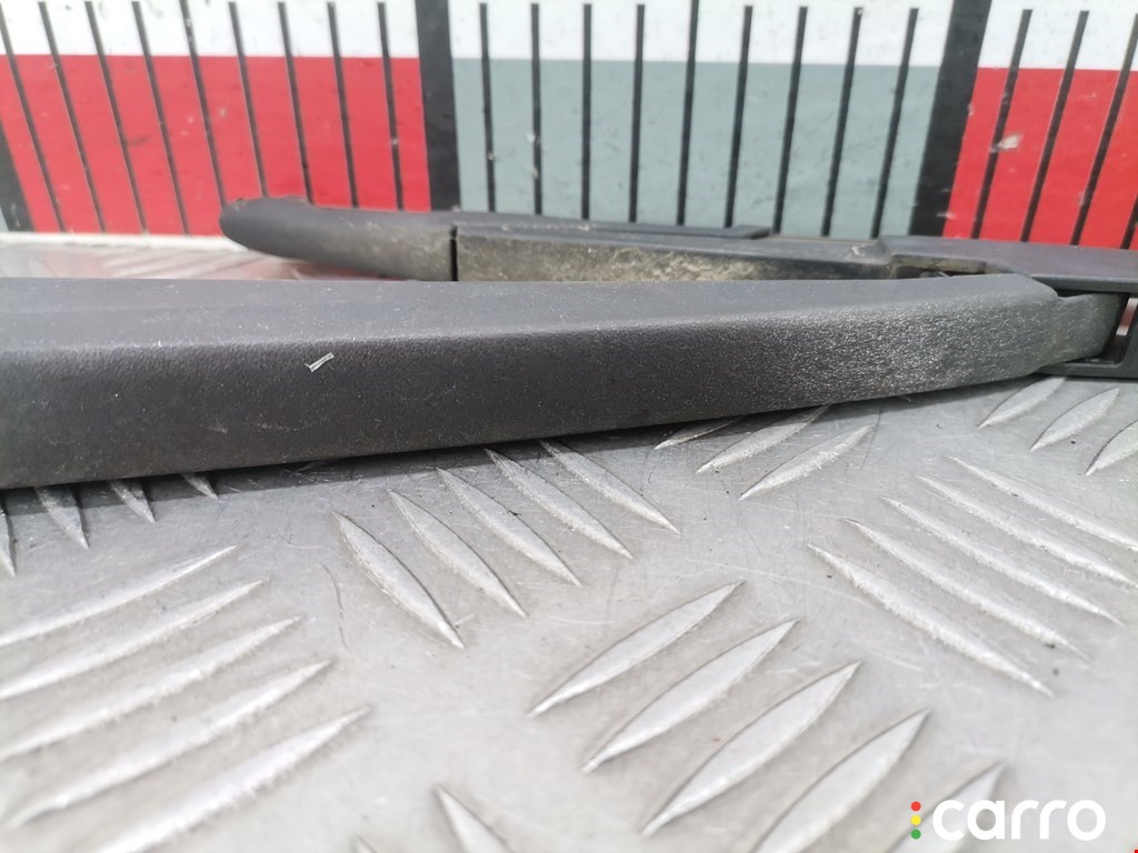 Щеткодержатель задний Mazda 6 2002-2005, универсал, левый руль, G21B67421, фото 3