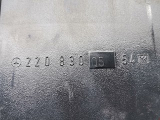Дефлектор обдува салона, ориг. номер 2208300554, A2208300554, Mercedes S W220 1998-2002