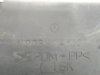 Защита арок передняя правая (подкрылок), ориг. номер A2038841222, Mercedes C W203 2000-2004