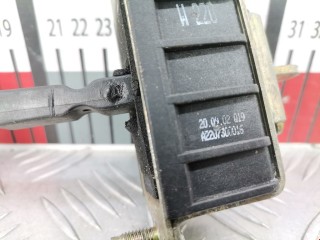 Ограничитель открывания двери задней, ориг. номер A2207300016, Mercedes S W220 1998-2002
