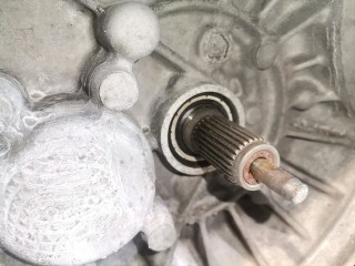 КПП механическая (МКПП) 5-ступенчатая, ориг. номер DUW, 02K300049FX, Volkswagen Golf 1991-2000