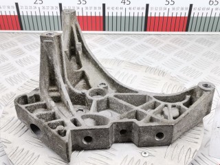 Кронштейн двигателя, ориг. номер 03L199207, 022199354T, Volkswagen Passat 2005-2010
