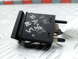 Кнопка подогрева заднего стекла, ориг. номер 3B0959621C, Volkswagen Passat 1996-2001