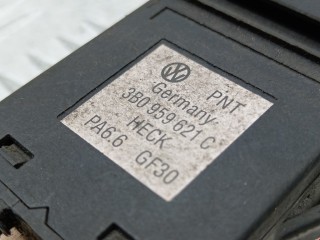 Кнопка подогрева заднего стекла, ориг. номер 3B0959621C, Volkswagen Passat 1996-2001