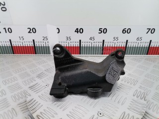 Кронштейн двигателя, ориг. номер 13257618, 24420695, Opel Astra 1998-2009