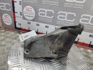 Кронштейн двигателя Volkswagen Passat 2000-2005, дизель, 8E0199305A