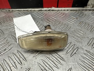 Повторитель передний правый Kia Sorento 2002-2006, 663213E141