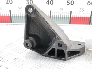Кронштейн двигателя, ориг. номер 13125628, Opel Zafira 2008-2014