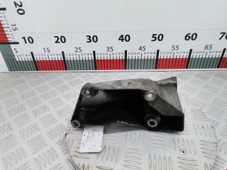 Кронштейн двигателя, ориг. номер 8D0199307P, 8D0199305A, Volkswagen Passat 1996-2001