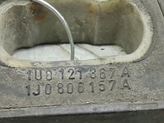 Кронштейн радиатора, ориг. номер 1J0806157A, 1J0806157F, Audi A3 1996-2000