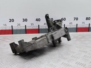 Кронштейн генератора, ориг. номер 30757168, 8642196, Volvo V70 2000-2004