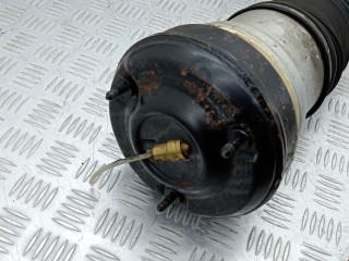 Стойка передняя правая, ориг. номер A2203202438, Mercedes S W220 2002-2005