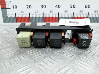 Блок реле, ориг. номер 7N0937503, Volkswagen Touran 2010-2015