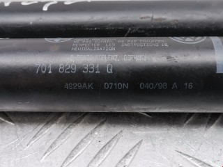 Амортизатор крышки багажника (3-5 двери), ориг. номер 701829331Q, 4929AK, Volkswagen Transporter 1990-2003