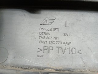 Молдинг бампера заднего, ориг. номер 7M3807791, YM2117C773AAW, Ford Galaxy 1995-2000