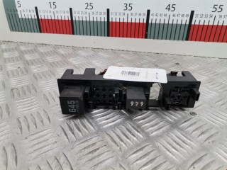 Блок реле, ориг. номер 7N0937503, Volkswagen Passat 2011-2015