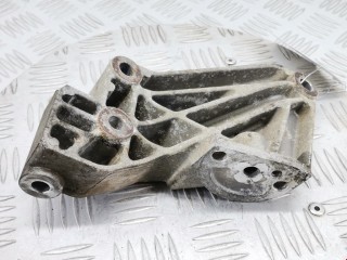 Кронштейн генератора, ориг. номер 90571112, Opel Vectra 2002-2005