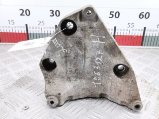 Кронштейн компрессора кондиционера Opel Vectra 2002-2005, МКПП, 55210423