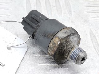 Датчик давления масла, ориг. номер 8353028010, Toyota Avensis 2006-2009
