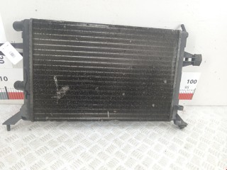 Радиатор (основной) Opel Astra 1994-2002, МКПП, 9202491