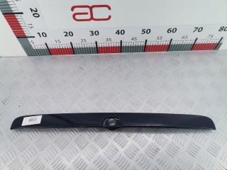 Молдинг крышки багажника Opel Astra 1994-2002, хетчбэк 5 дв., 9117504