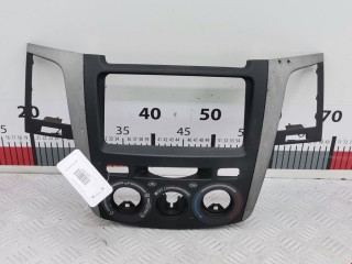 Рамка под магнитолу, ориг. номер 554200K010, Toyota Hilux 2005-2008