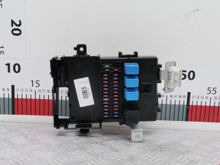 Блок предохранителей, 243825J005, Nissan Primera P11