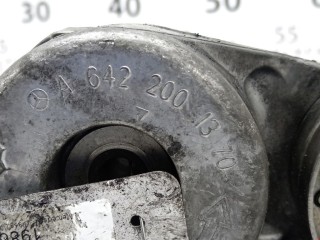 Натяжитель ремня генератора, ориг. номер A6422001370, Mercedes R 2007-2010