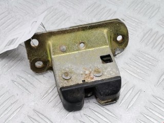 Замок багажника Volvo S40 1995-2000, универсал, 30802821