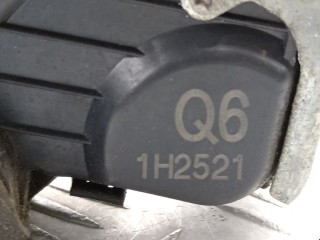 Замок двери передней правой, ориг. номер 6903002250, 1H2521, Toyota Avensis 2011-2015