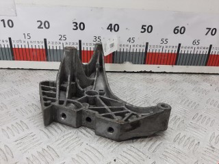 Кронштейн двигателя, ориг. номер 03L199207, 022199354T, Volkswagen Passat 2005-2010