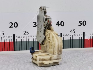 Замок двери задней левой, ориг. номер 90159254, 825039F511, Nissan Primera 1999-2002