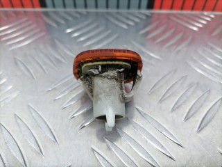 Повторитель передний левый, ориг. номер 4D0949101, Audi A4 1994-1997