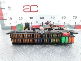 Блок предохранителей Land Rover Range Rover 2005-2009, 8380407